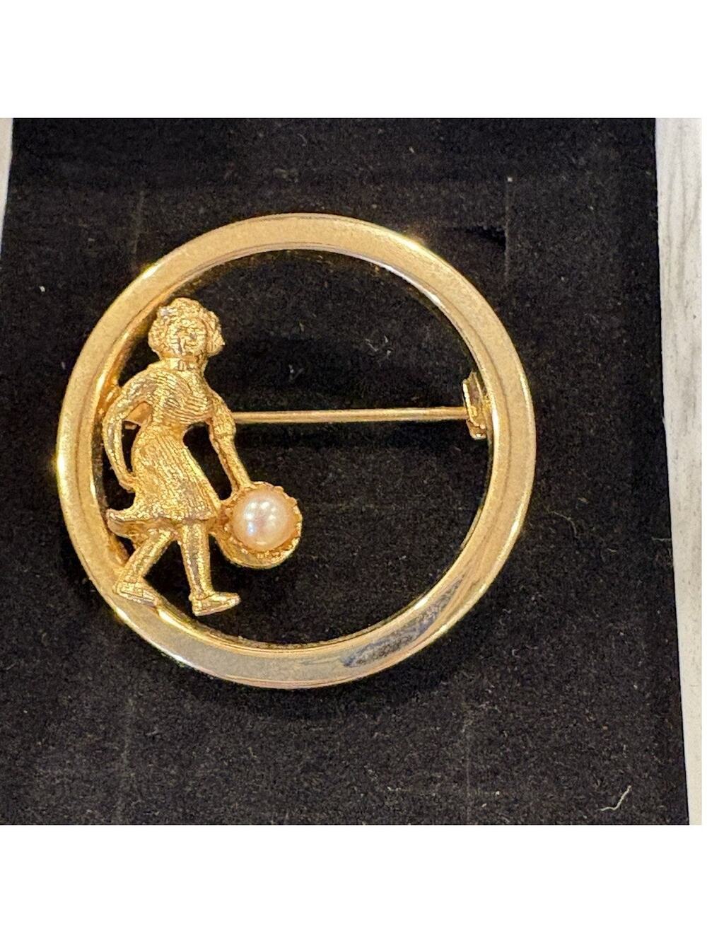 Vintage Bowling Brooch Goldtone Lady Bowler Faux Pearl Geometric Circle MCM
